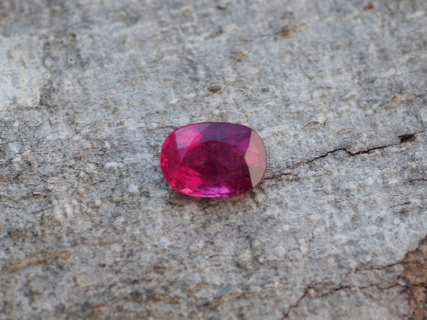 Rubellite  du Mozambique de 3,70 carats