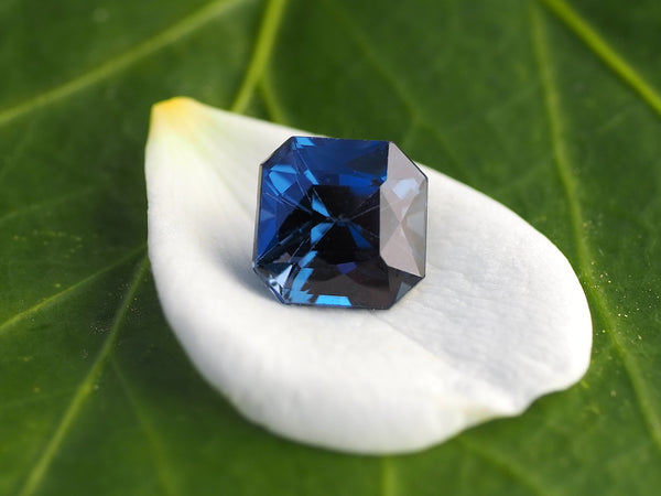 Spinelle Bleu de 2,87 carats